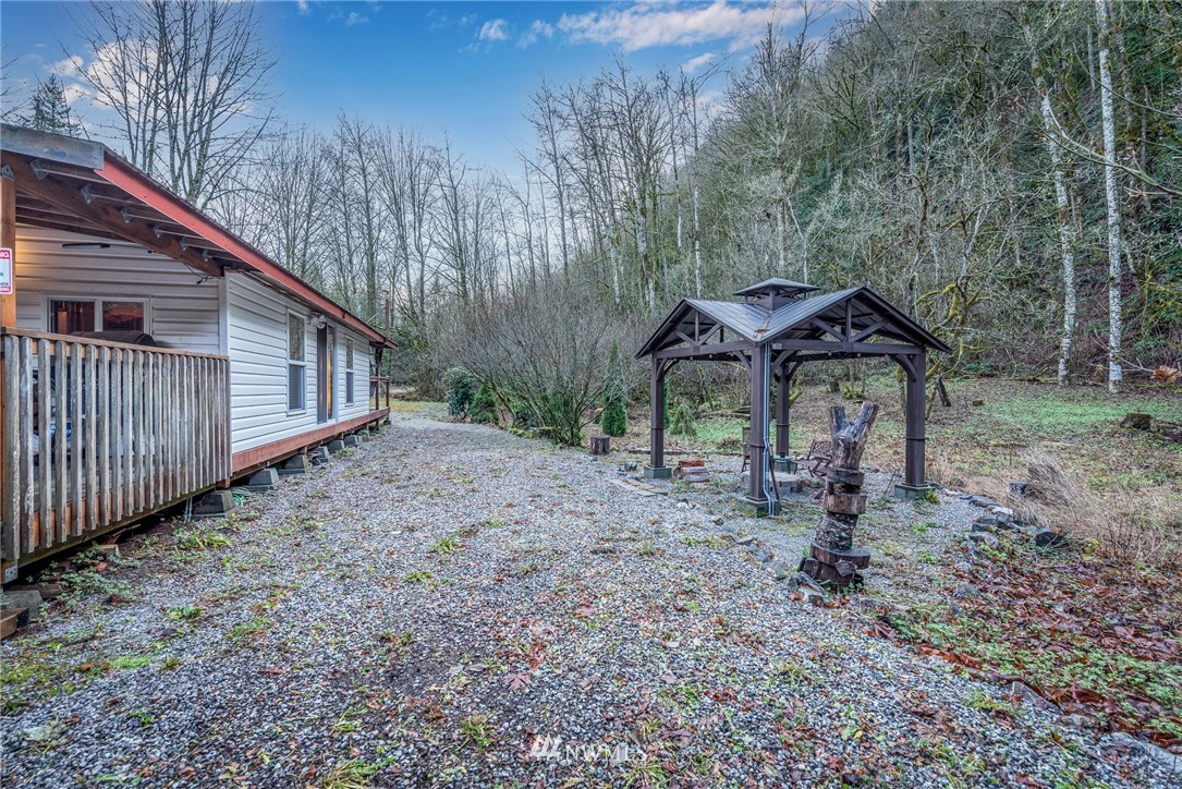 3034 Tower Road Maple Falls, WA 98266 - Photo 19 of 37