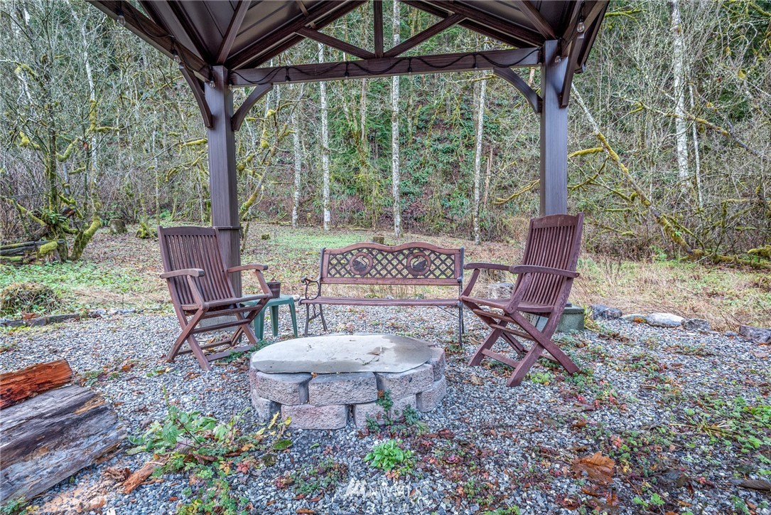 3034 Tower Road Maple Falls, WA 98266 - Photo 20 of 37