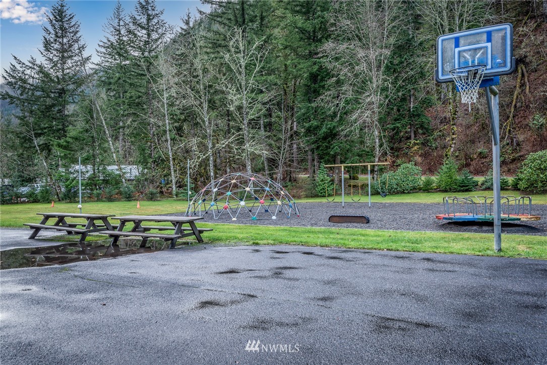 3034 Tower Road Maple Falls, WA 98266 - Photo 31 of 37