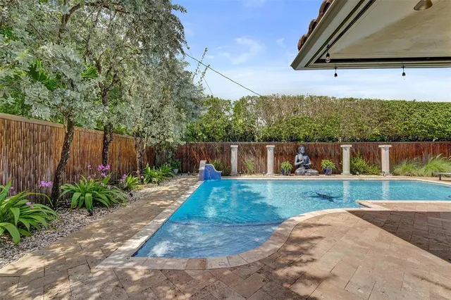 $1,495,000 | 2732 Northeast 26th Street, Fort Lauderdale, FL 33305