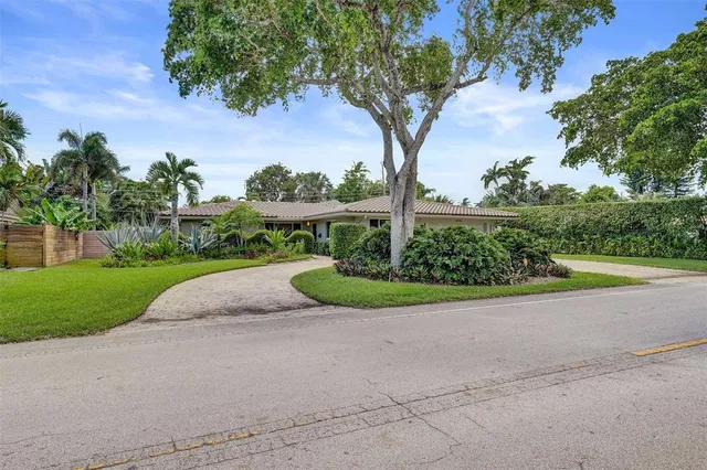 $1,495,000 | 2732 Northeast 26th Street, Fort Lauderdale, FL 33305