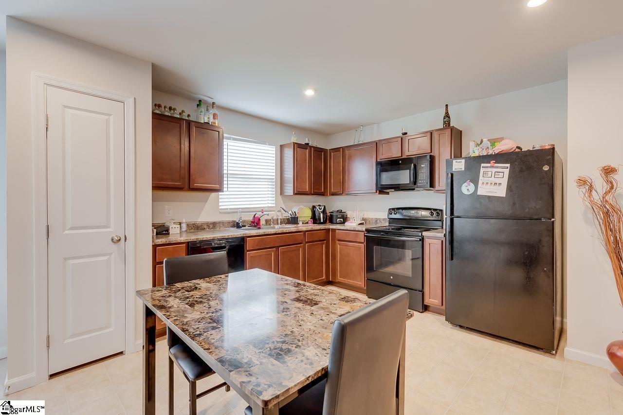 155 Ralston Road Greer, SC 29651 - Photo 2 of 19 Gallery Image 2