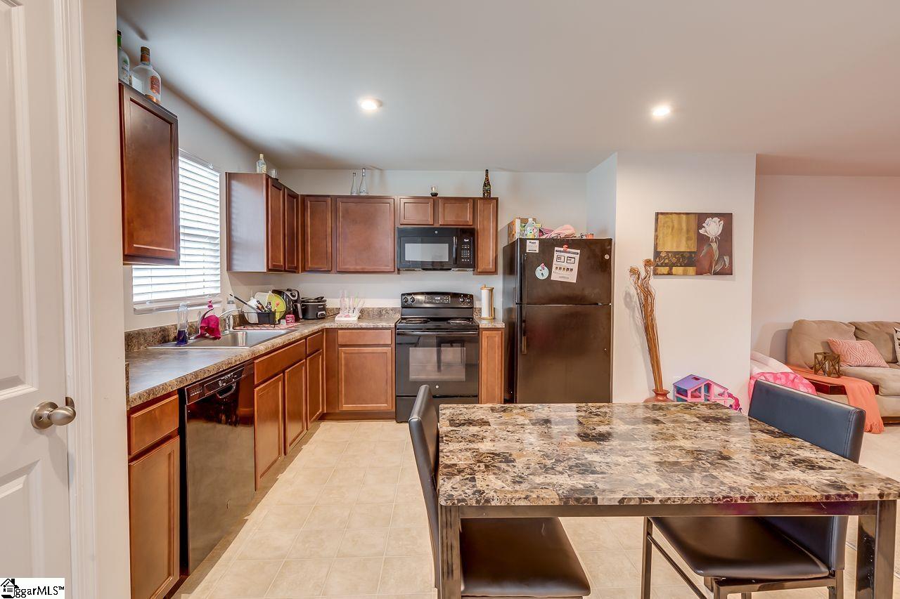 155 Ralston Road Greer, SC 29651 - Photo 3 of 19 Gallery Image 3
