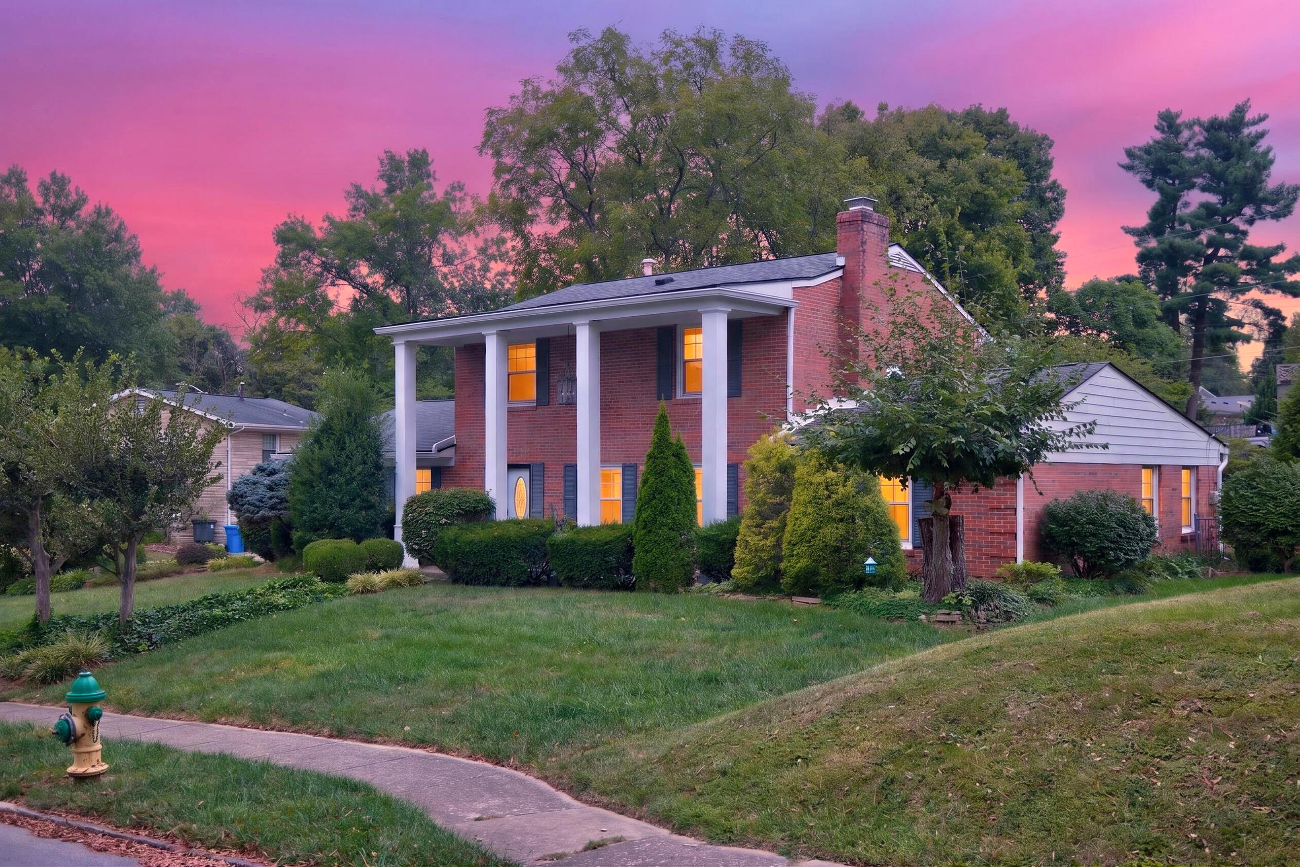 1009 Castleton Way Lexington, KY 40517 - Photo 3 of 57 103