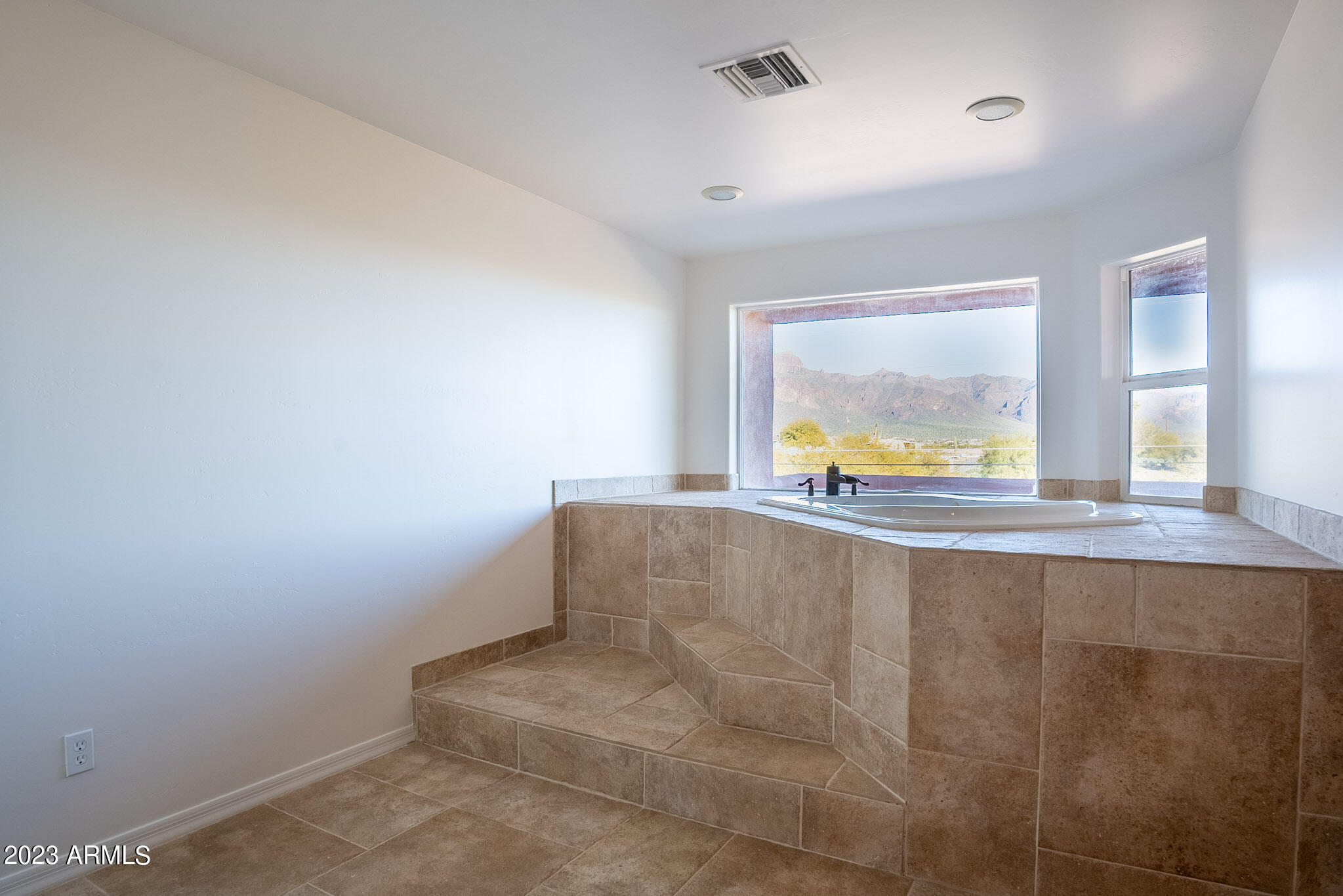 306 South Hilton Road Apache Junction, AZ 85119 - Photo 31 of 55 Hilton-32