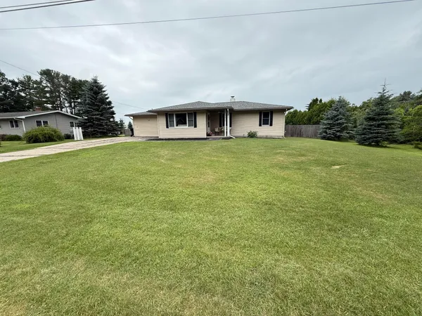 $315,000 | 1400 Perry Street, Manistee, MI 49660