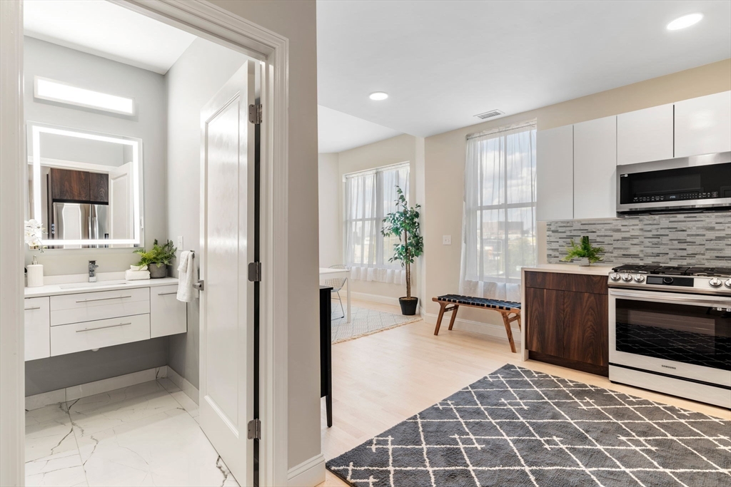 124 Warren Street, Unit 401 Boston, MA 02119 - Photo 13 of 27