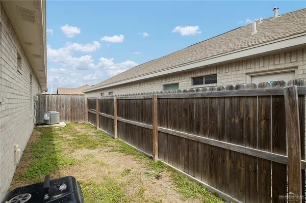 $1,200 | 5800 Nightingale Avenue, Unit 1, Mission, TX 78573