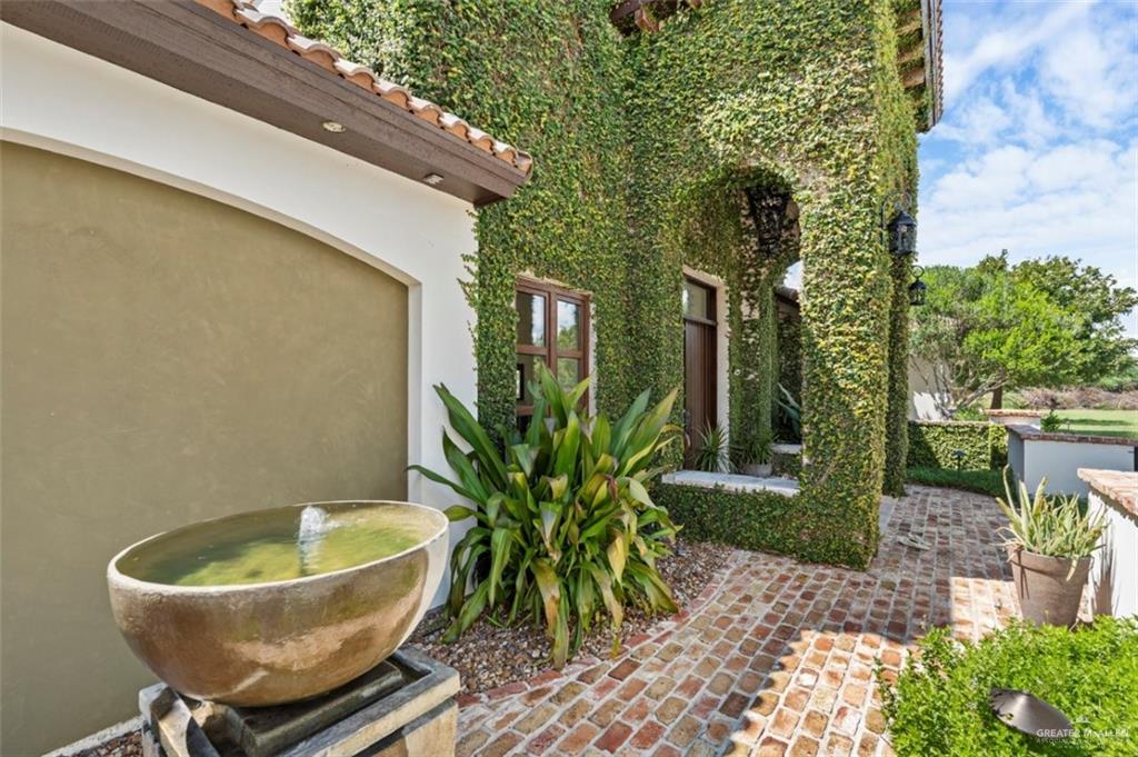 1421 Encanto Road, Unit SERVICE Weslaco, TX 78596 - Photo 11 of 37