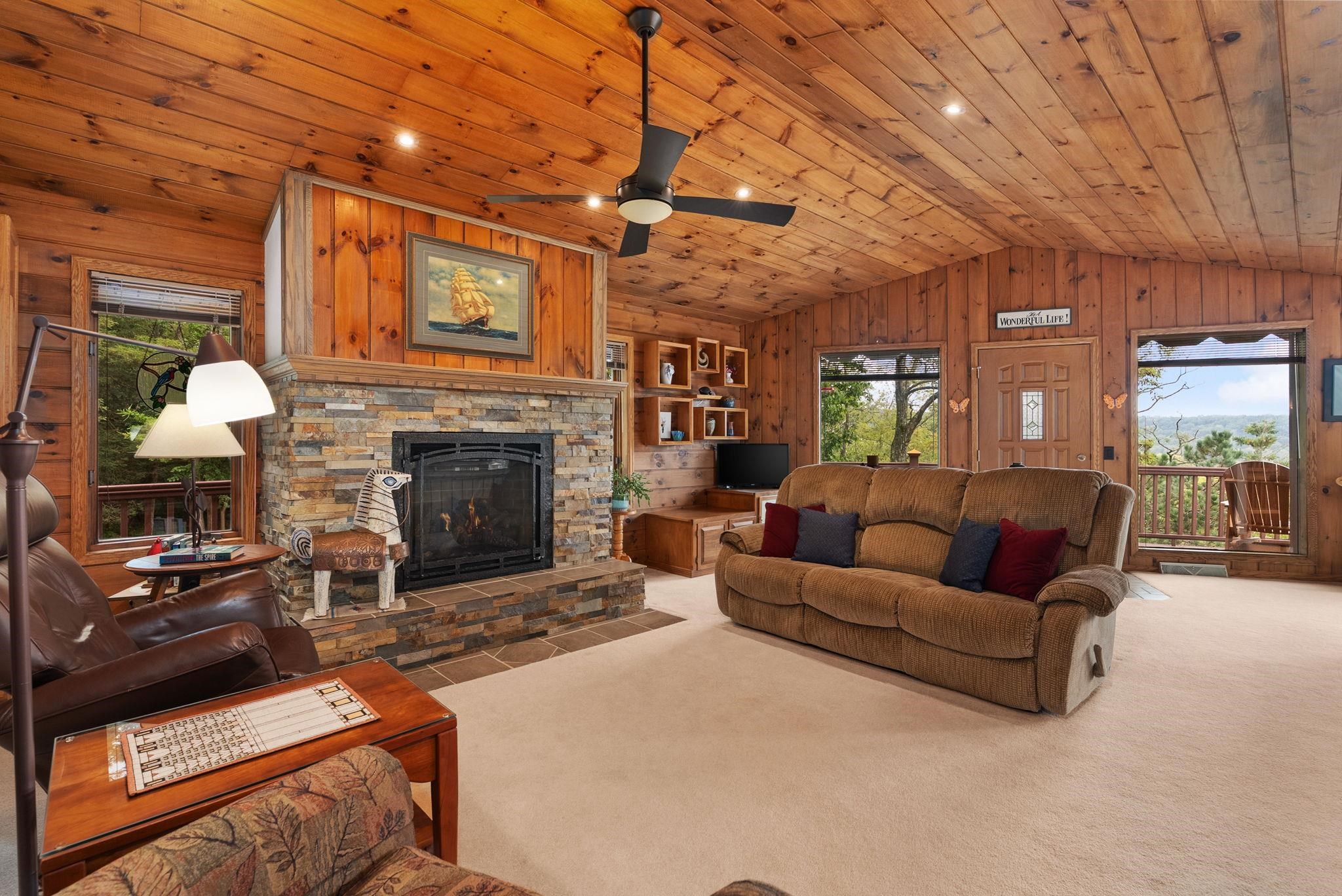 6460 Cooke Road Mazomanie, WI 53560 - Photo 9 of 43
