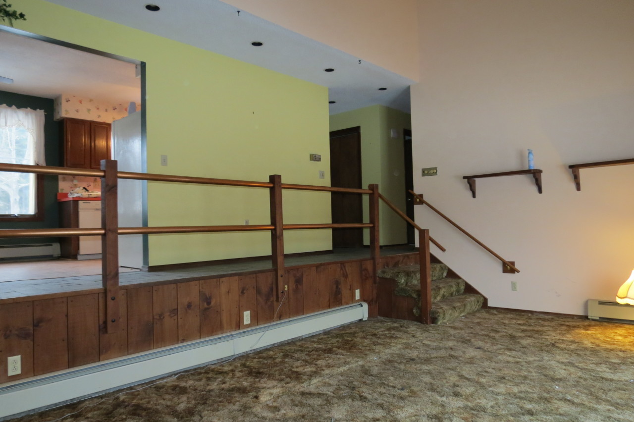 182 East Road Adams, MA 01220 - Photo 20 of 33 Livingroom up to foyer hallway