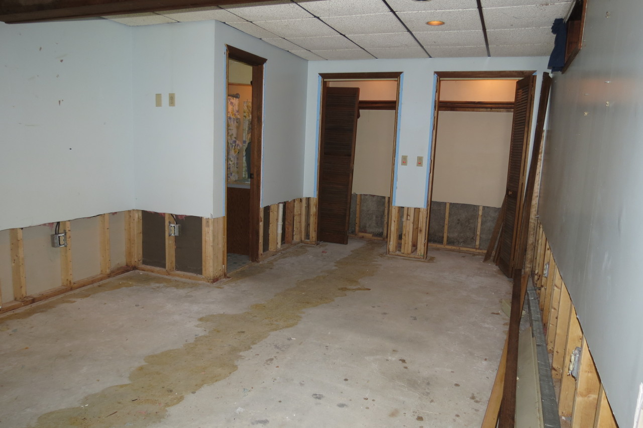 182 East Road Adams, MA 01220 - Photo 28 of 33 Basement master bedroom toward bath
