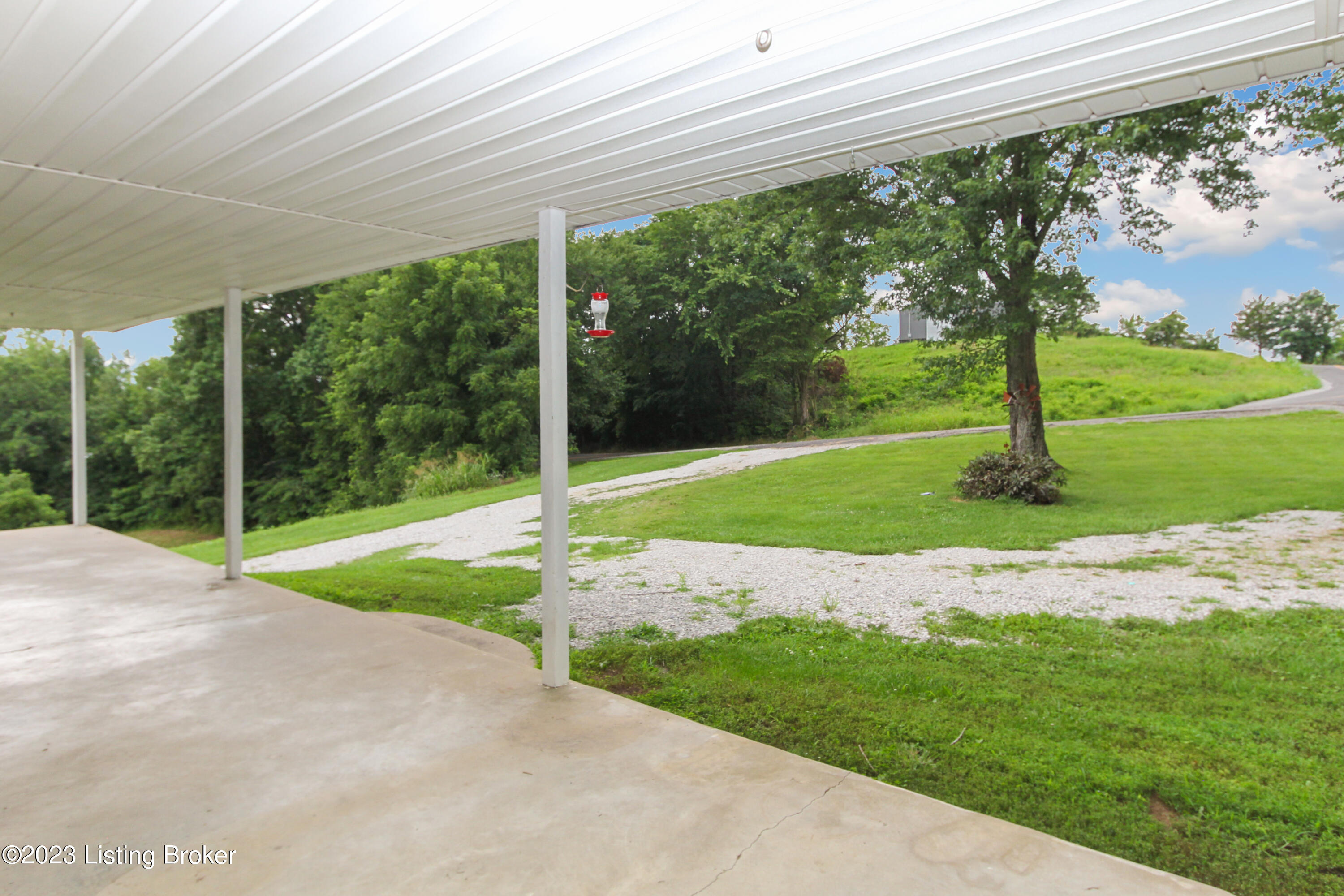 1068 Fairview Road Lawrenceburg, KY 40342 - Photo 7 of 71 Front Porch (1)