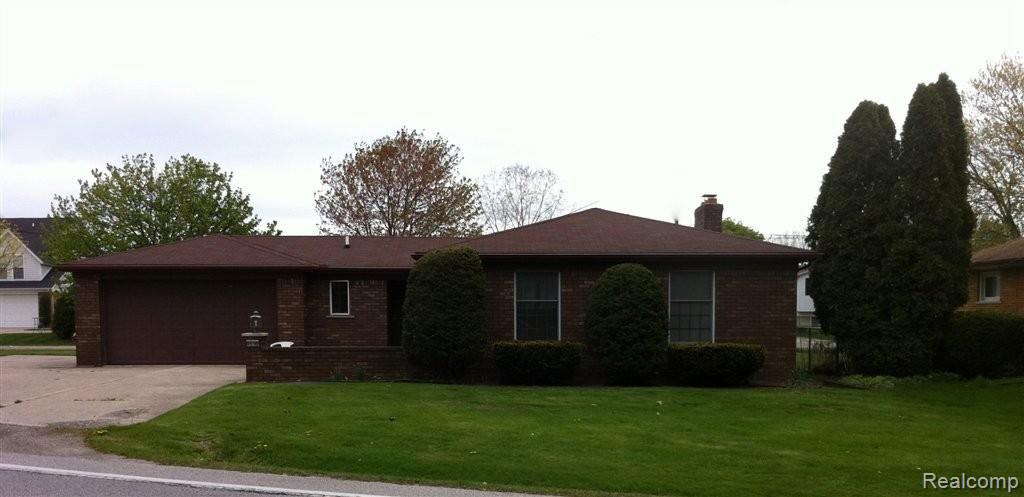 29700 South River Road Harrison Township, MI 48045 - Photo 1 of 17 IMG_4165__2.jpg