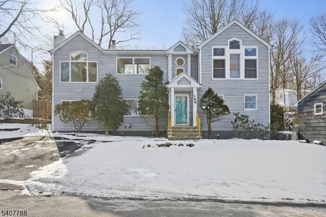 $486,000 | 286 Carentan Road, Hopatcong, NJ 07843