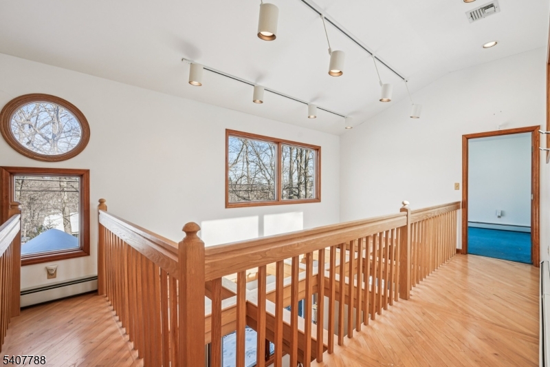 286 Carentan Road Hopatcong, NJ 07843 - Photo 19 of 49