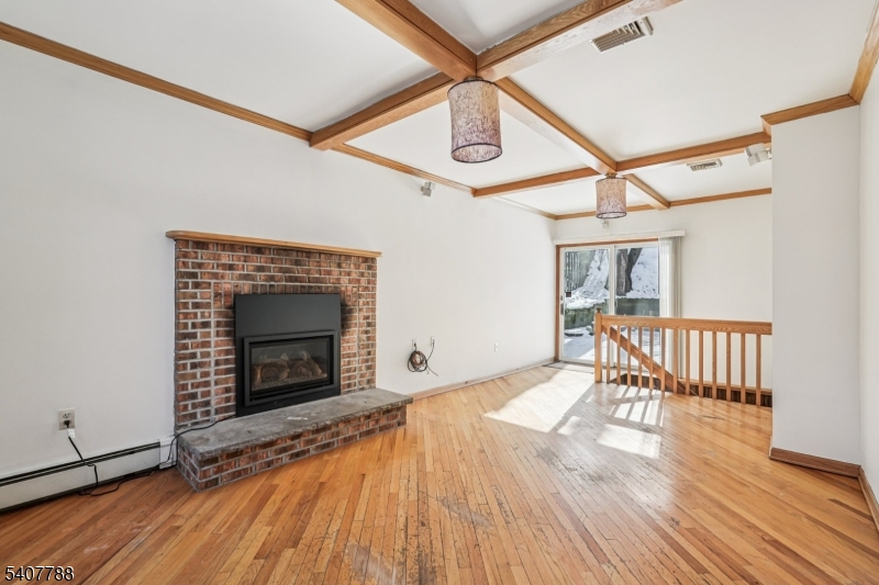 286 Carentan Road Hopatcong, NJ 07843 - Photo 3 of 49