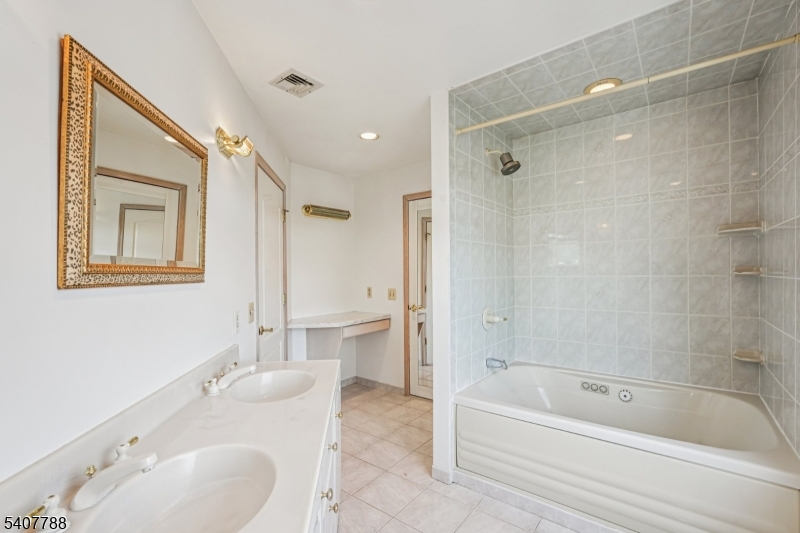 286 Carentan Road Hopatcong, NJ 07843 - Photo 33 of 49