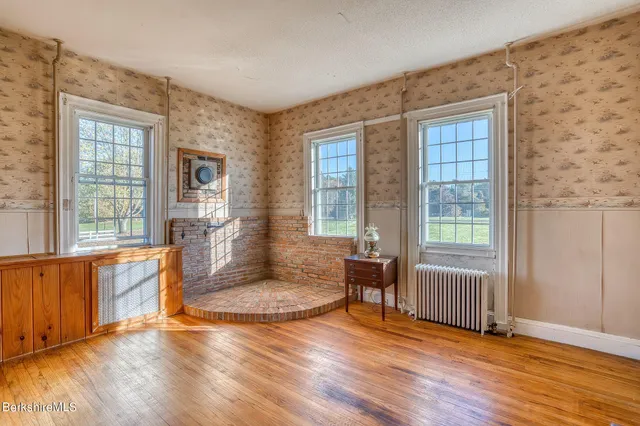 $545,000 | 64 Hewins Street, Sheffield, MA 01257