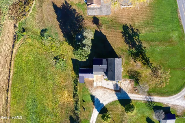 $545,000 | 64 Hewins Street, Sheffield, MA 01257