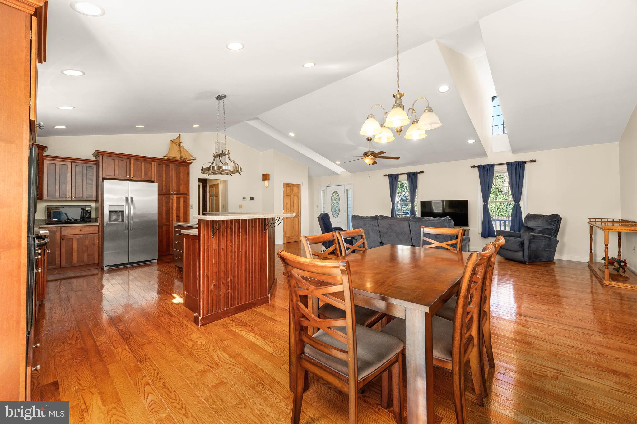 3221 Boone Road Crisfield, MD 21817 - Photo 21 of 56 Dining Room