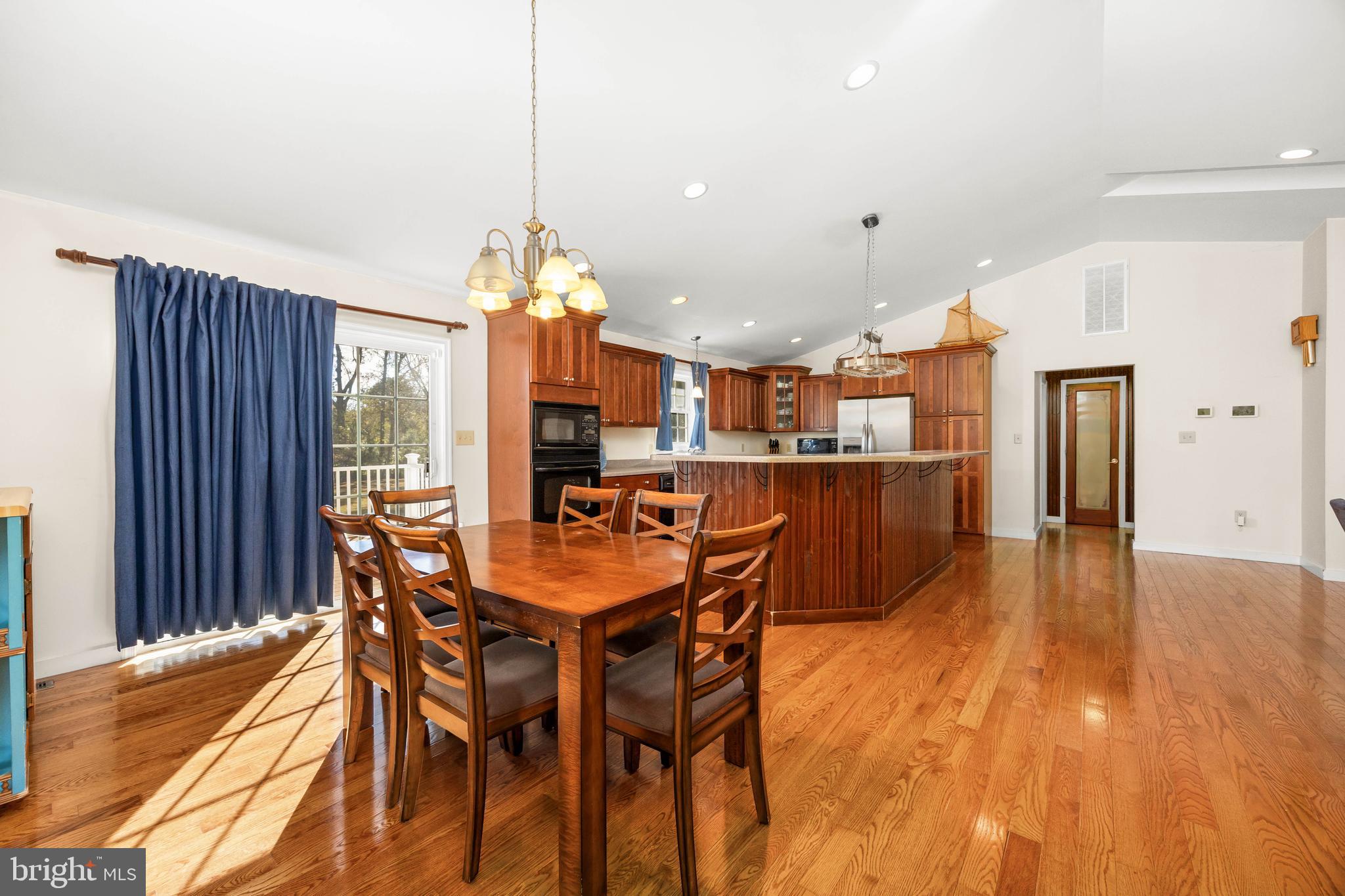 3221 Boone Road Crisfield, MD 21817 - Photo 22 of 56 Dining Room