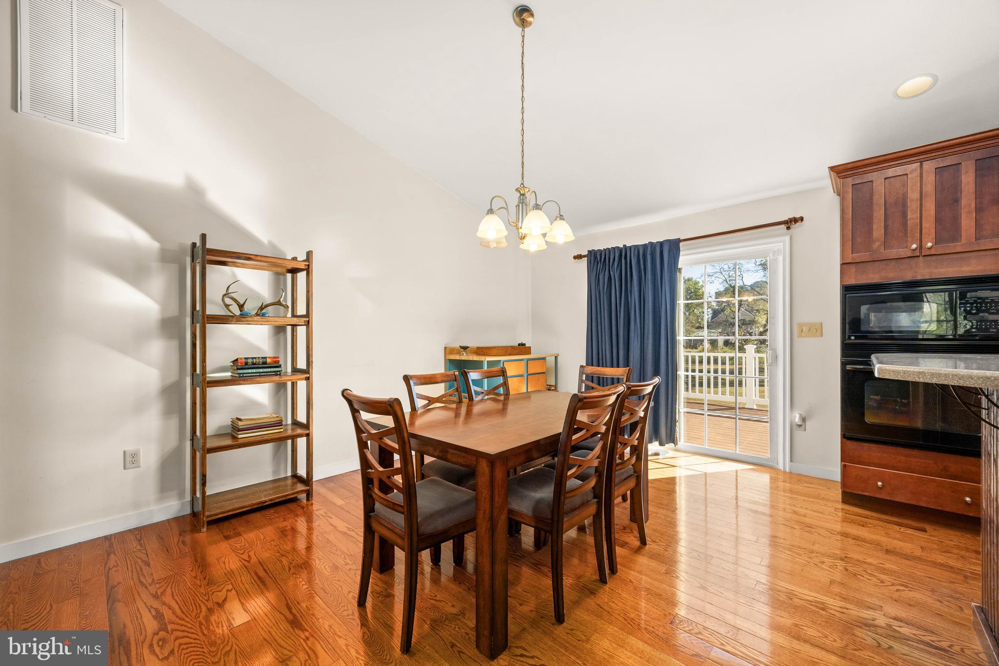 3221 Boone Road Crisfield, MD 21817 - Photo 23 of 56 Dining Room