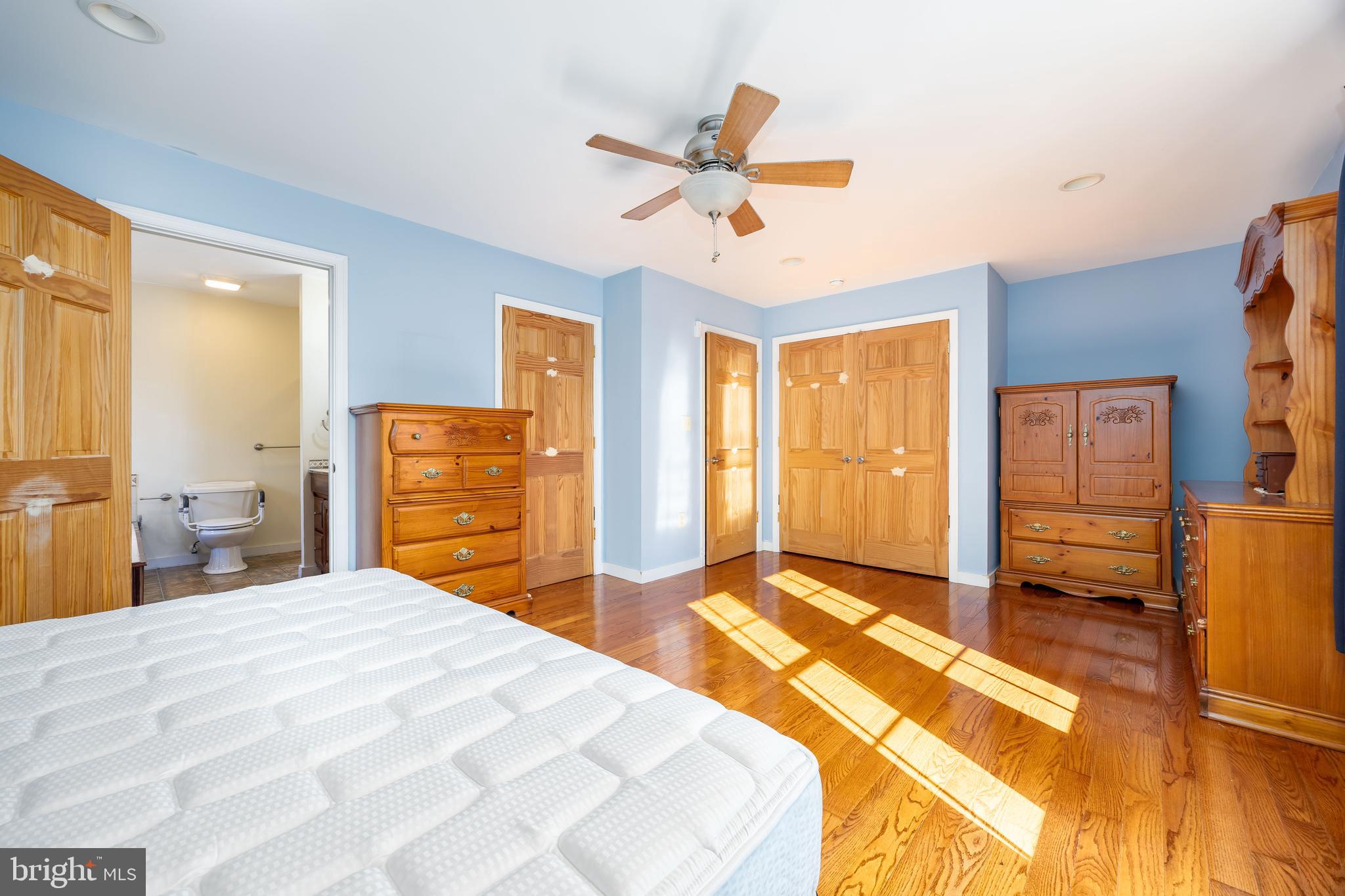 3221 Boone Road Crisfield, MD 21817 - Photo 28 of 56 Primary bedroom