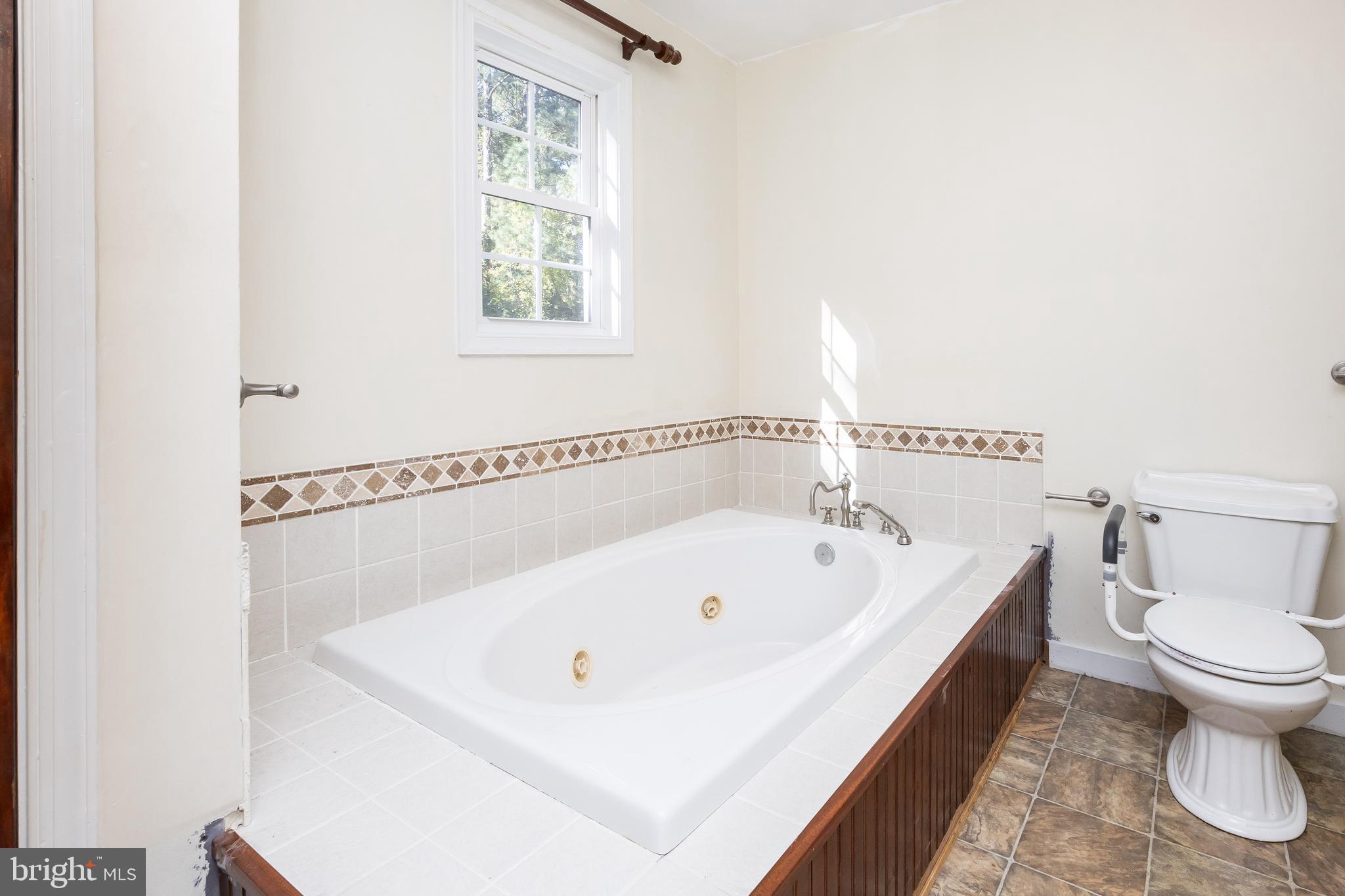 3221 Boone Road Crisfield, MD 21817 - Photo 31 of 56 Primary Bathroom