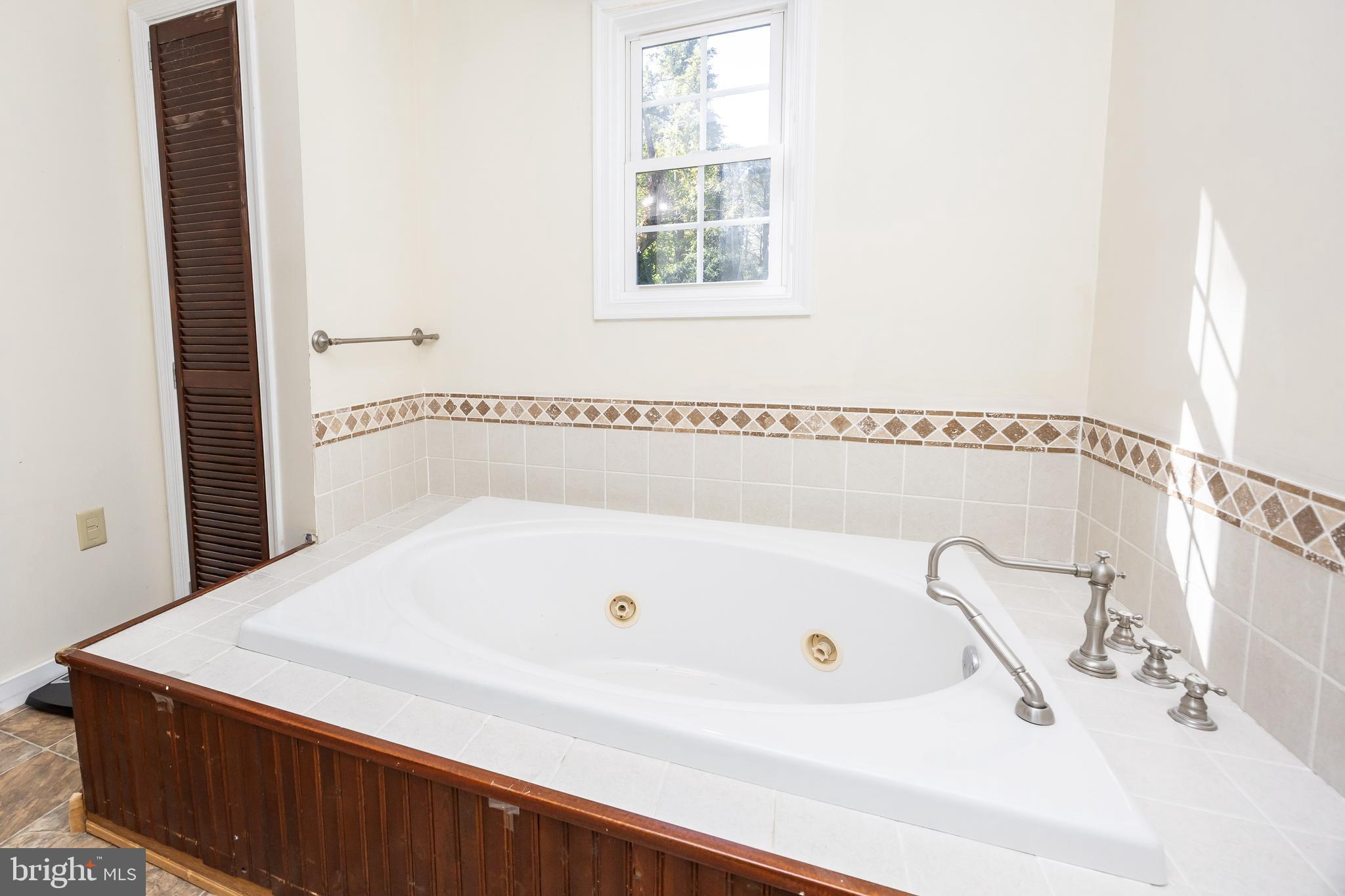 3221 Boone Road Crisfield, MD 21817 - Photo 34 of 56 Primary Bathroom