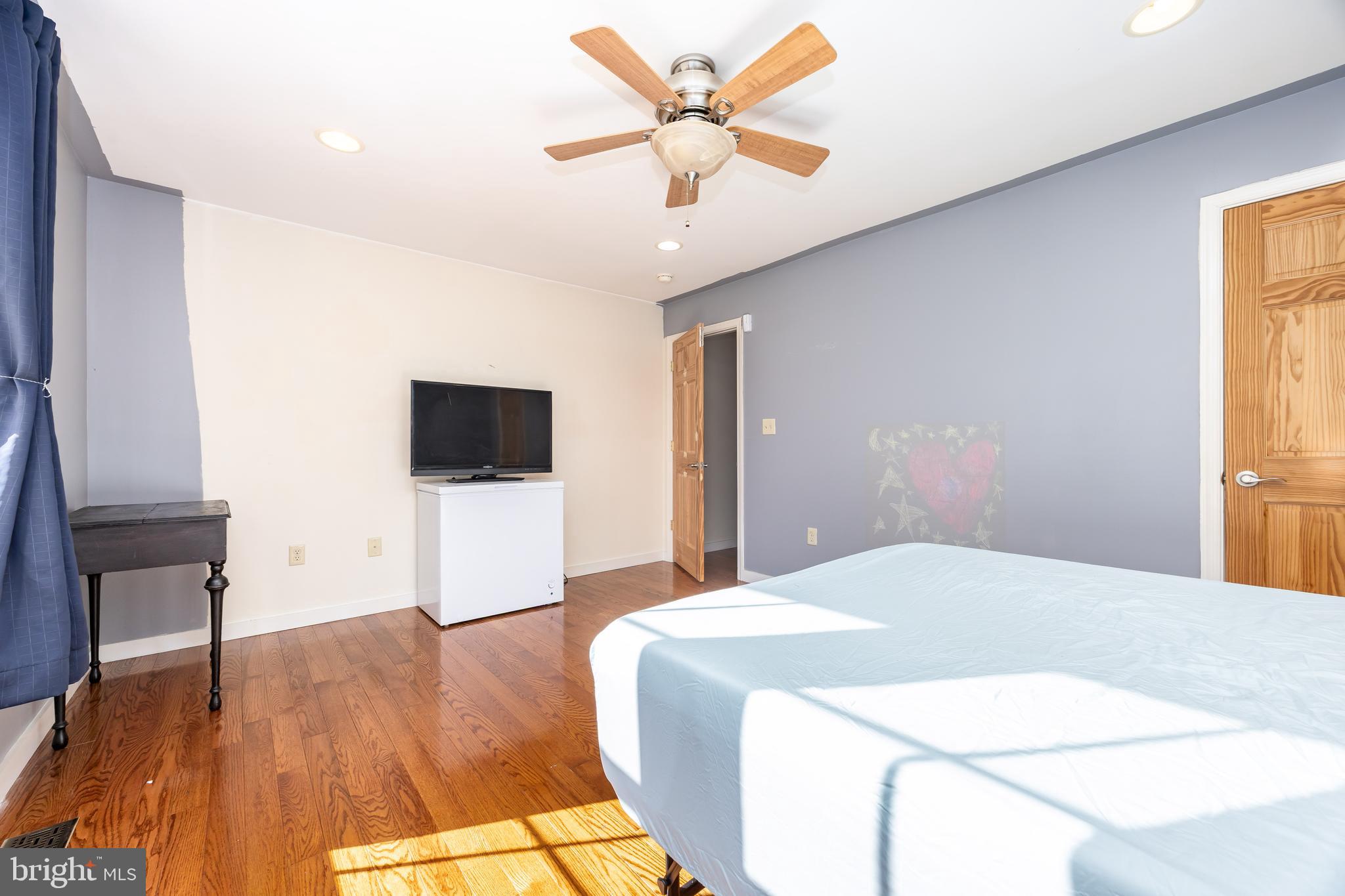 3221 Boone Road Crisfield, MD 21817 - Photo 43 of 56 3rd Bedroom