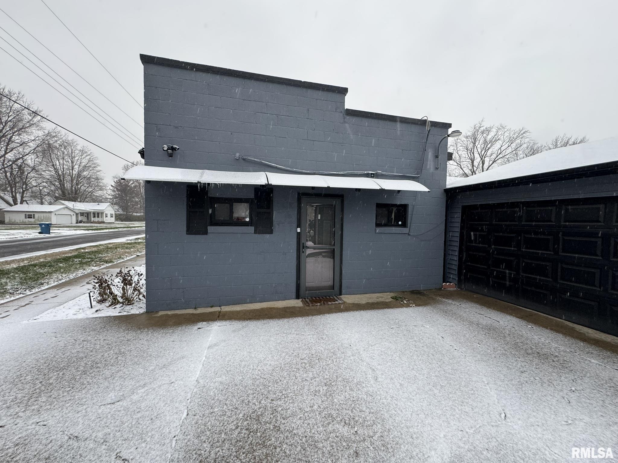 424 North College Street Centralia, IL 62801 - Photo 3 of 38