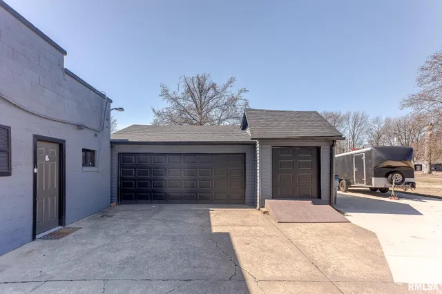 $207,500 | 424 North College Street, Centralia, IL 62801