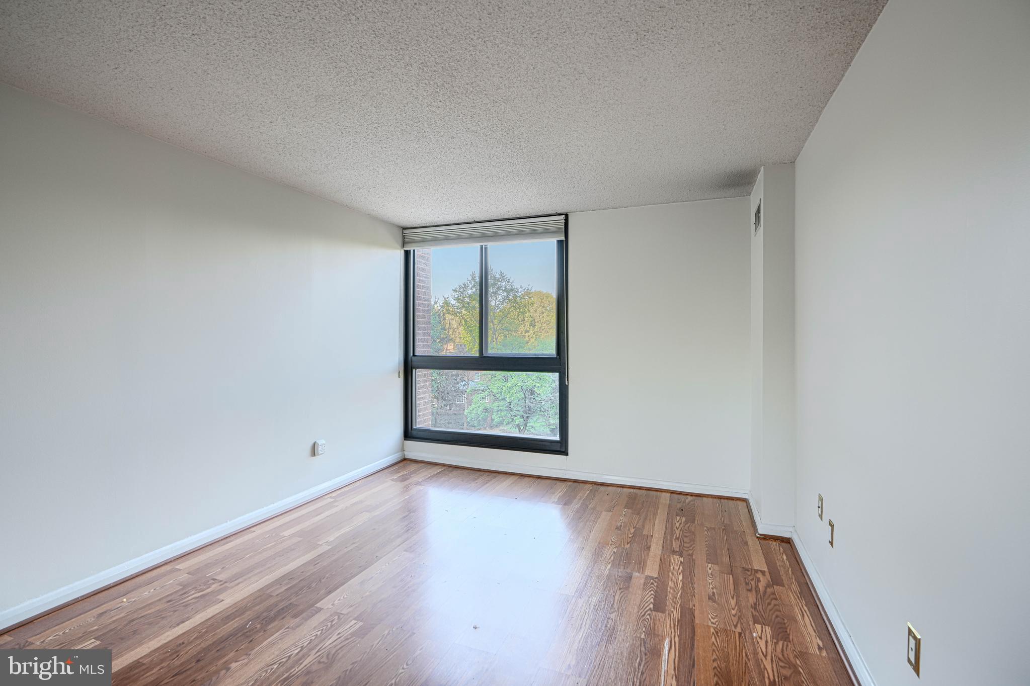 4100 North Charles Street, Unit 412 Baltimore, MD 21218 - Photo 34 of 56 Bedroom 2
