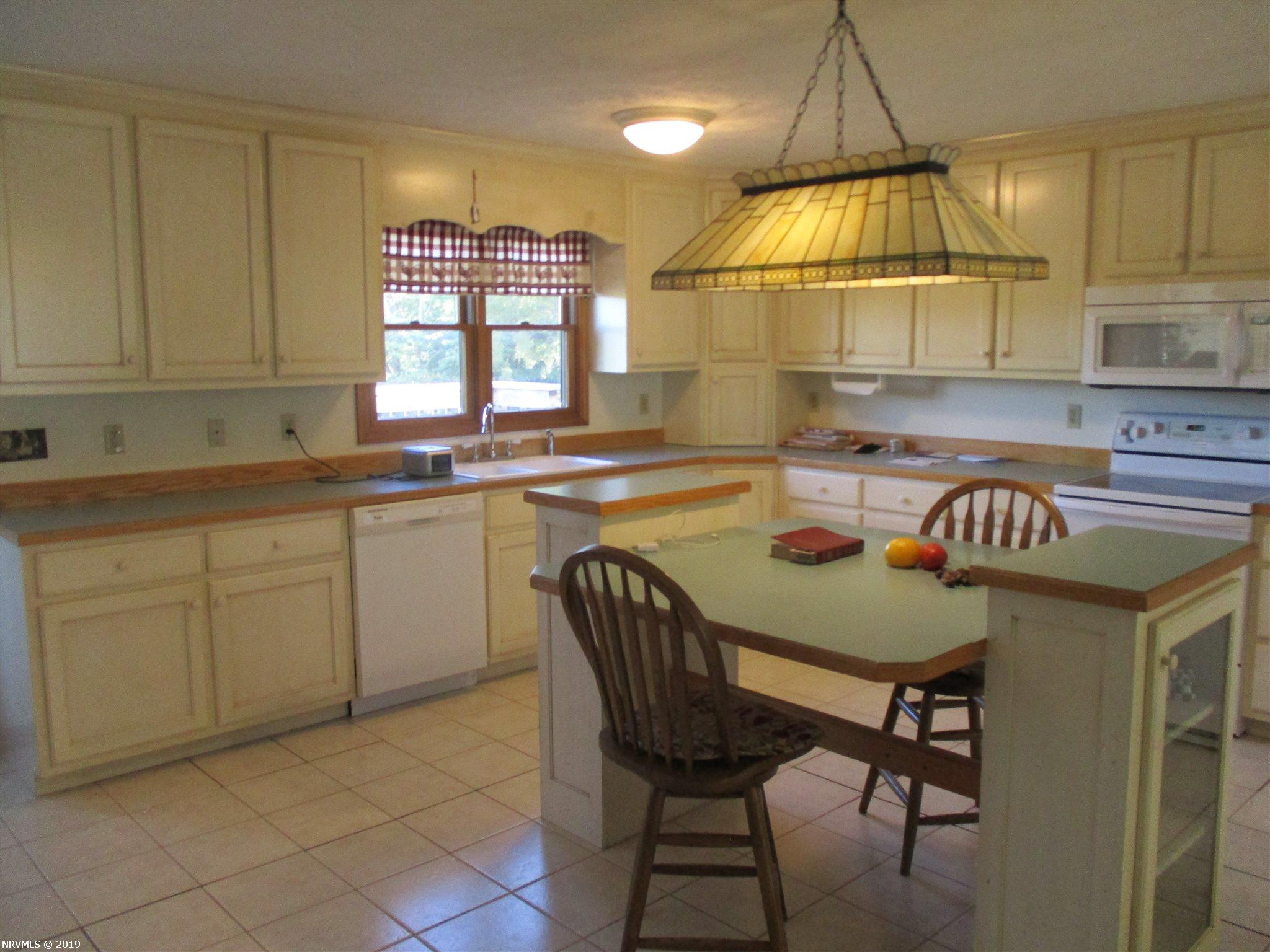 6511 Hazel Hollow Road Dublin, VA 24084 - Photo 10 of 20 Gallery Image 10