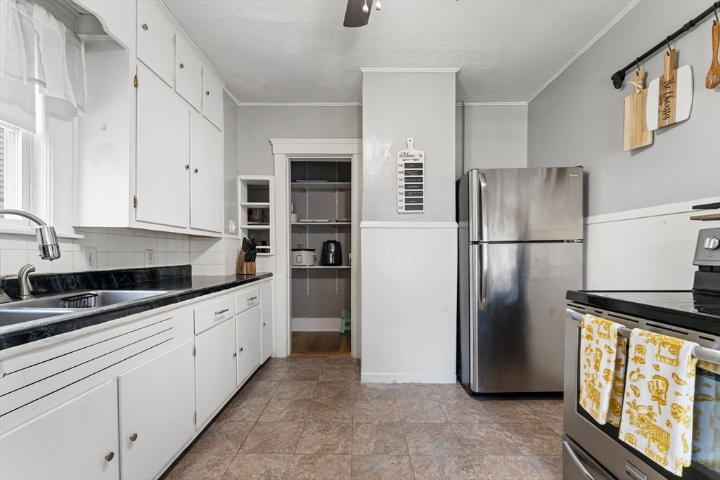 1 Ascadilla Road Worcester, MA 01606 - Photo 13 of 37