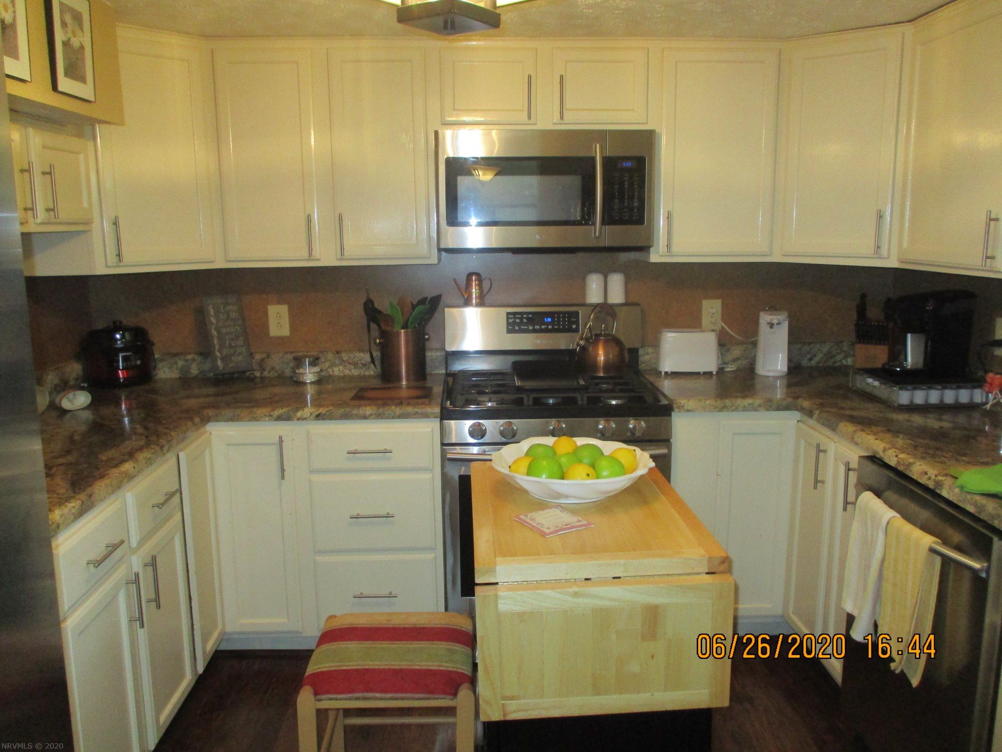 6381 Parrott Mountain Road Parrott, VA 24132 - Photo 18 of 23 Gallery Image 18