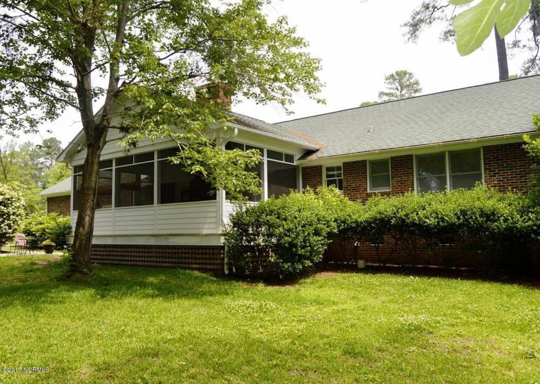 321 Buccaneer Road Wilmington, NC 28409 - Photo 14 of 21 02 - Backyard