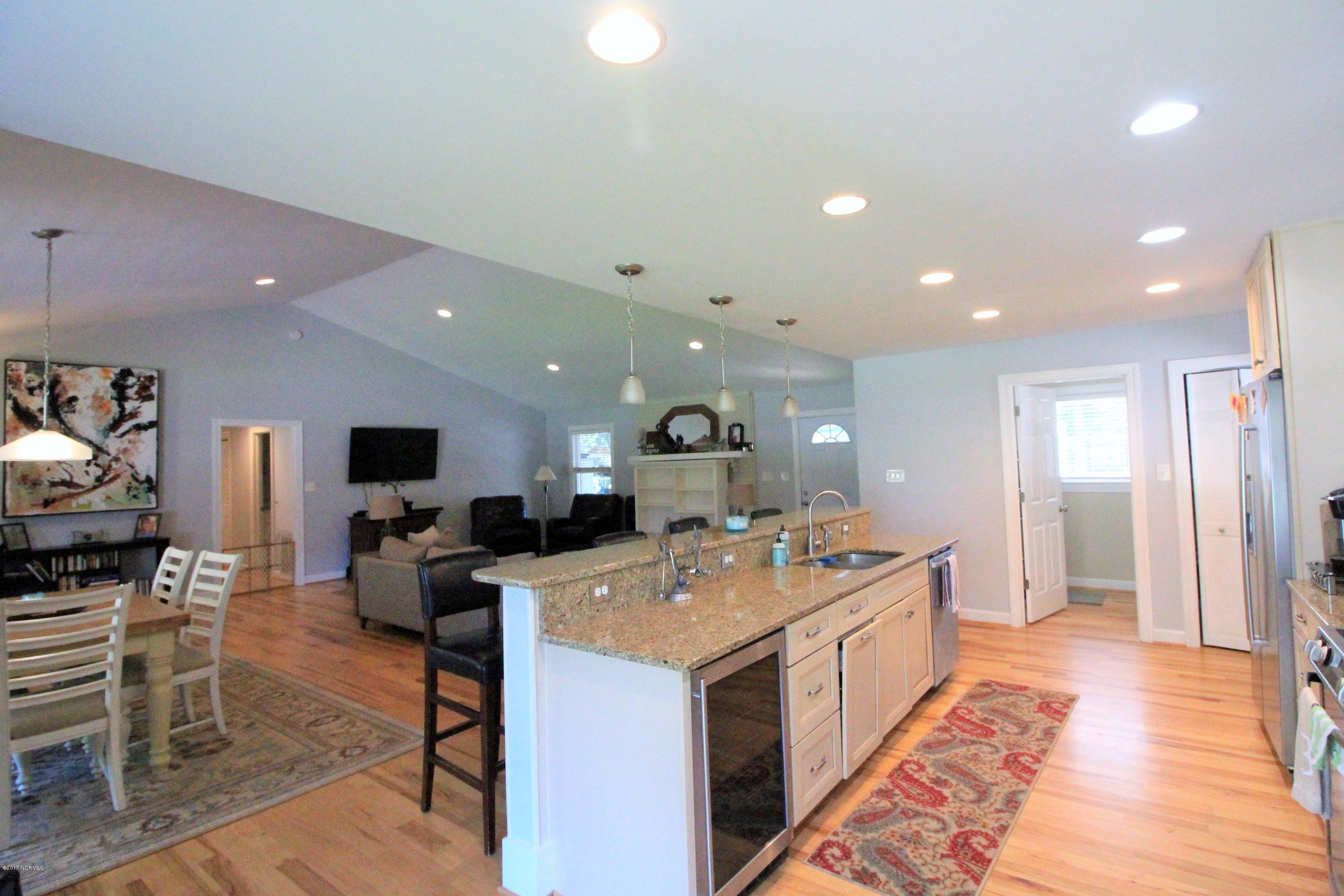 321 Buccaneer Road Wilmington, NC 28409 - Photo 3 of 21 IMG_3591