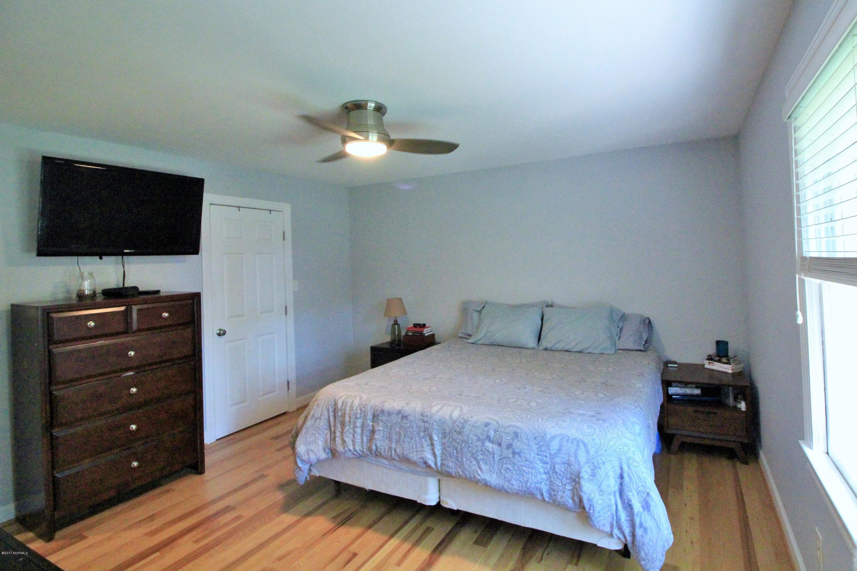 321 Buccaneer Road Wilmington, NC 28409 - Photo 9 of 21 IMG_3604