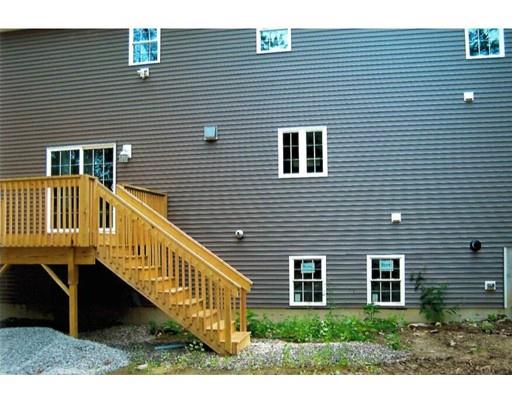 6 Ridge Road Shrewsbury, MA 01545 - Photo 3 of 10 Gallery Image 3