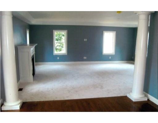 6 Ridge Road Shrewsbury, MA 01545 - Photo 6 of 10 Gallery Image 6