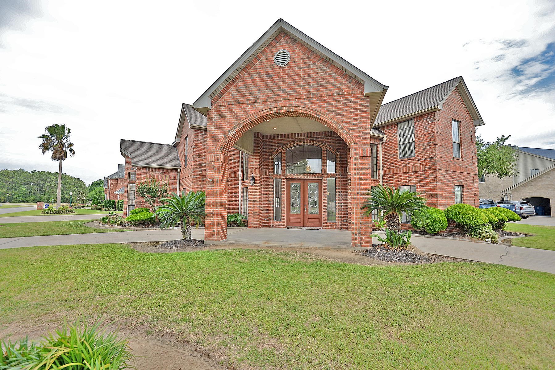 155 Greenhead Point Orange, TX 77630 - Photo 10 of 33