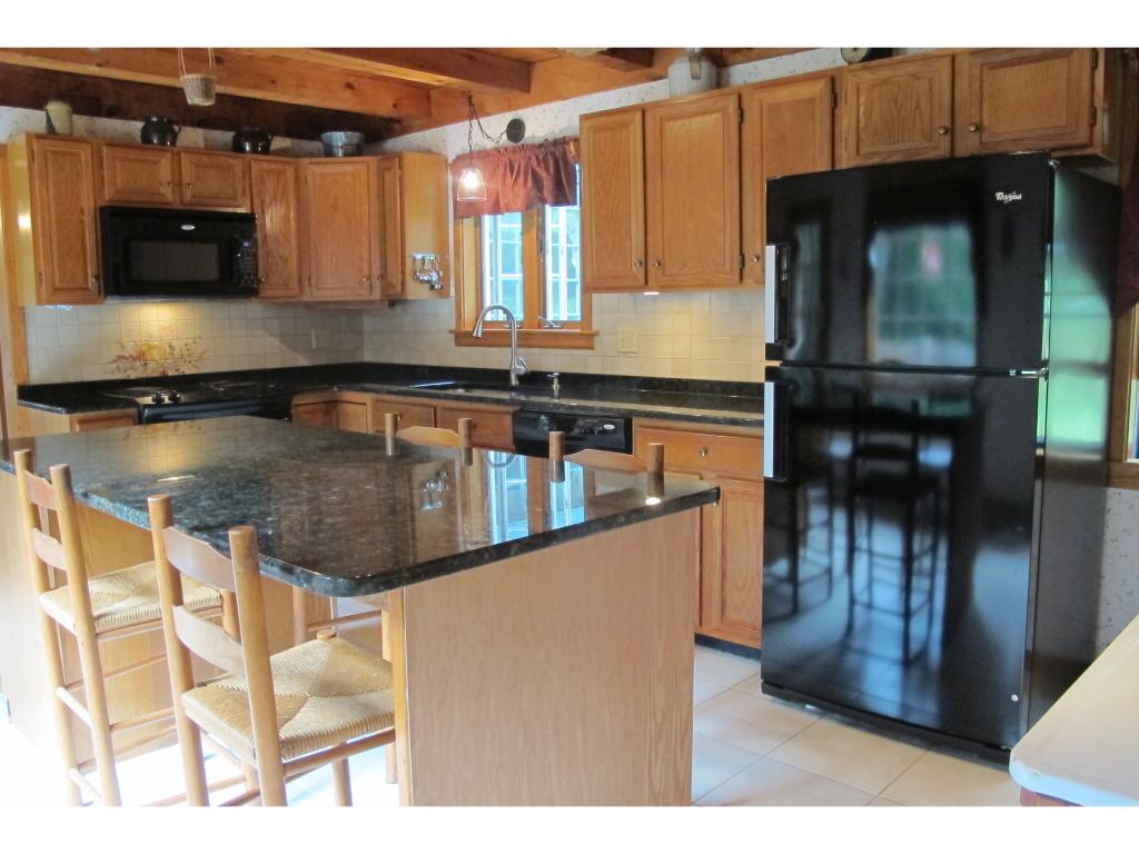94 Gile Road Nottingham, NH 03290 - Photo 4 of 33