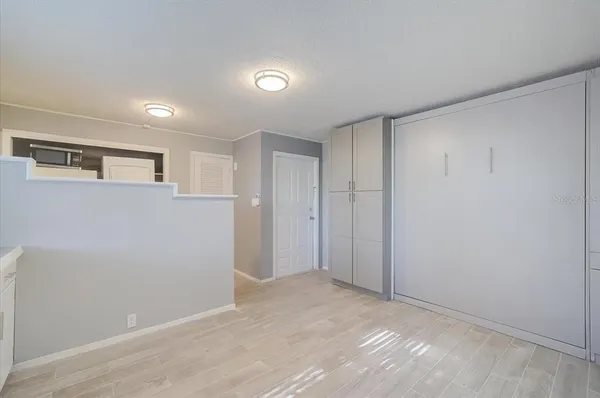 $1,300 | 1223 Cocoanut Avenue, Sarasota, FL 34236