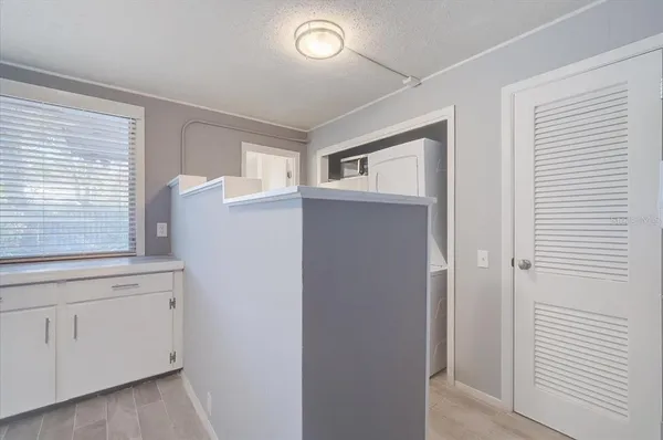 $1,300 | 1223 Cocoanut Avenue, Sarasota, FL 34236