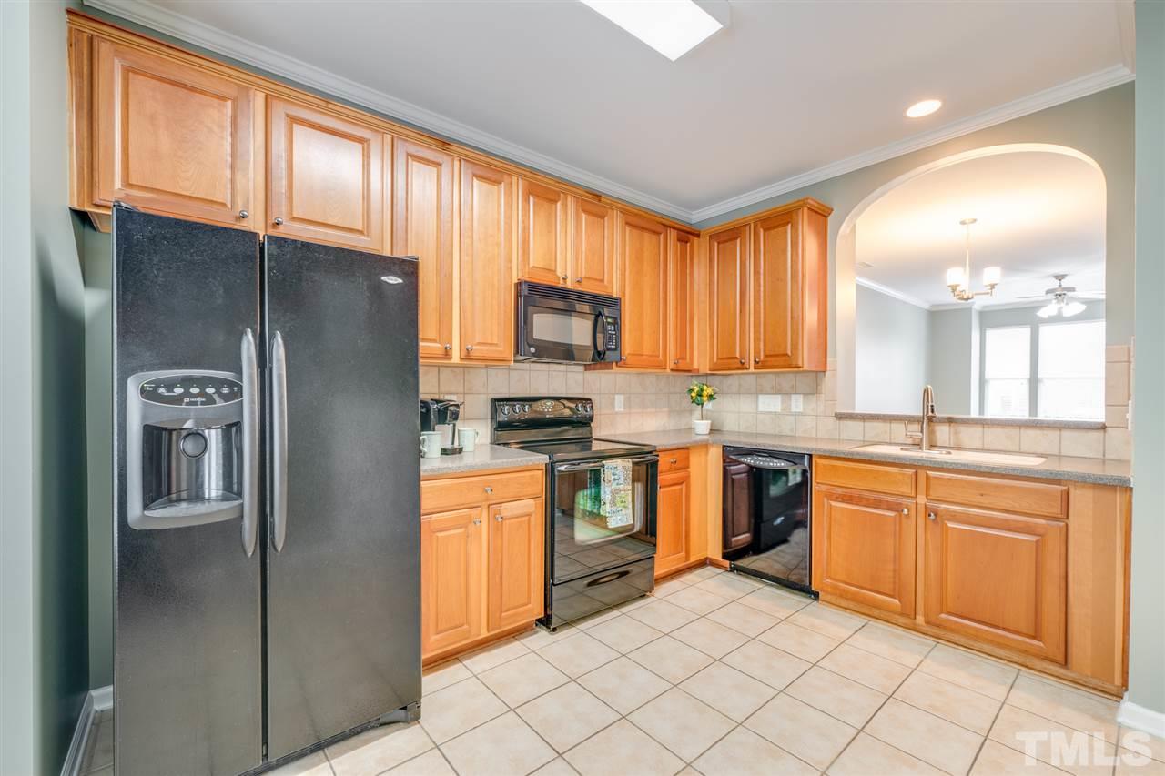 5105 Green Knight Court Raleigh, NC 27612 - Photo 3 of 11