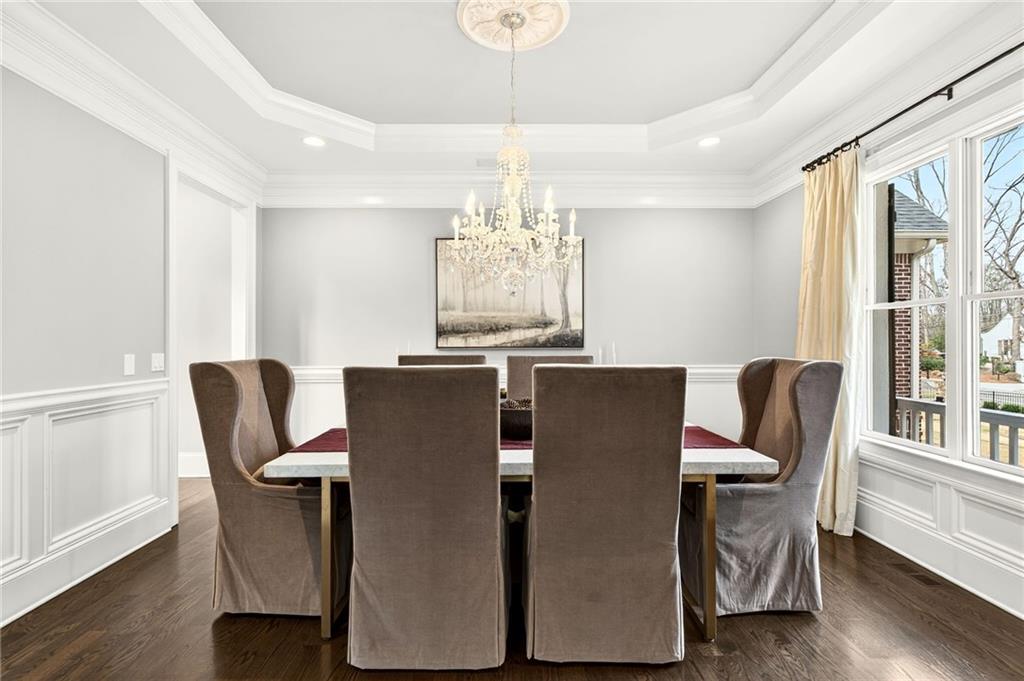 5759 Riverside Drive Atlanta, GA 30327 - Photo 14 of 46