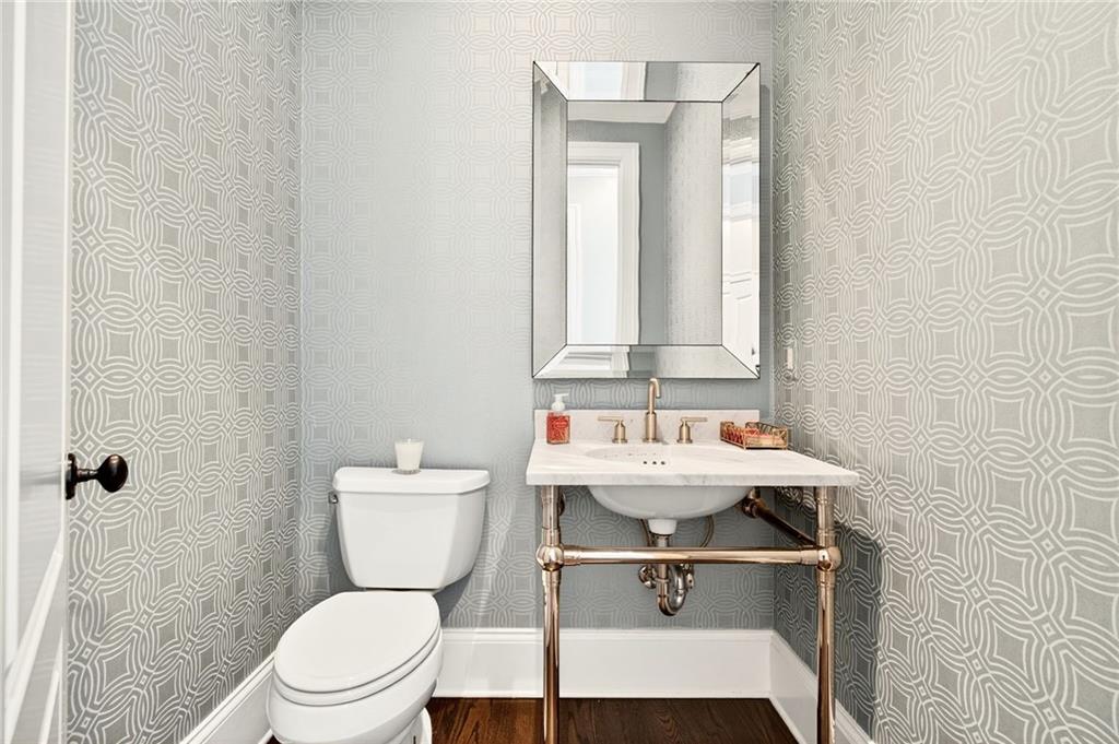 5759 Riverside Drive Atlanta, GA 30327 - Photo 23 of 46