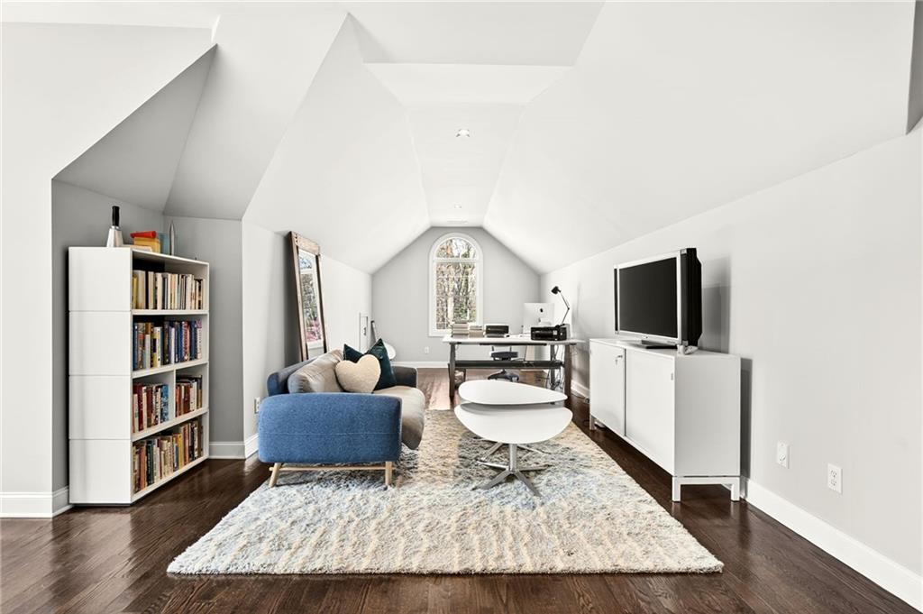 5759 Riverside Drive Atlanta, GA 30327 - Photo 31 of 46